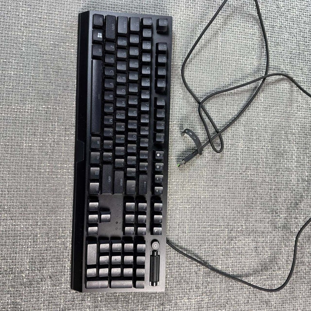 Razer BlackWidow V3 Mechanical Gaming Keyboard Wired Black TESTED